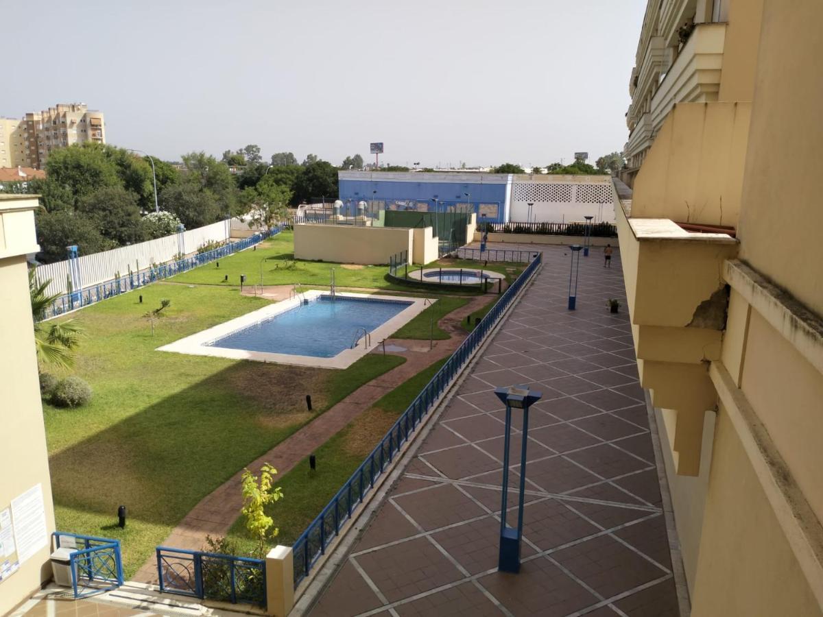 Estudio Fibes-Lux Sevilla Exterior foto